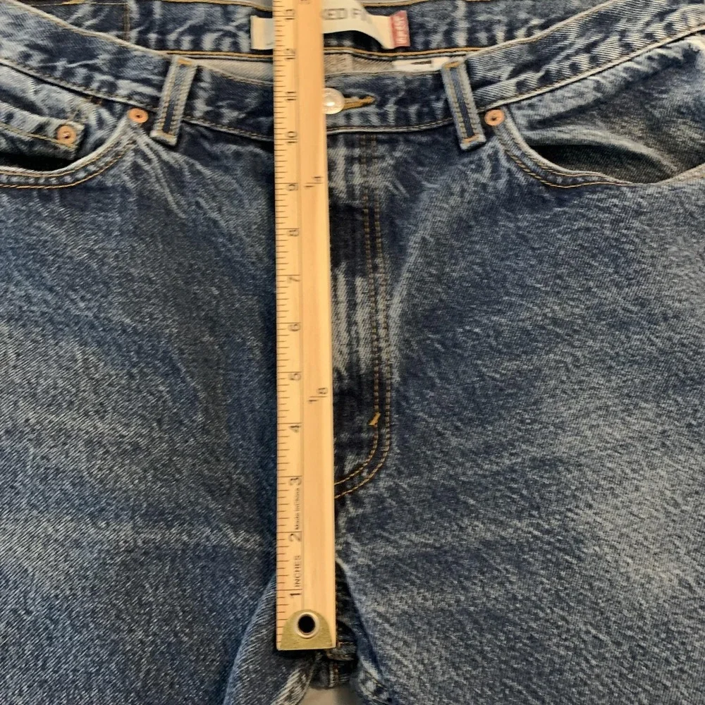 Levis 550 Jeans Mens 35x29 Blue Relaxed Fit‎ Tapered Leg Denim Distressed Pants